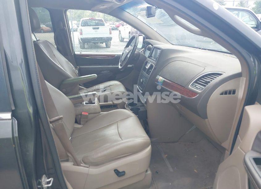 Photo 5 of 2012 Chrysler Town & COUNTRY TOURING (VIN 2C4RC1BG7CR172583)