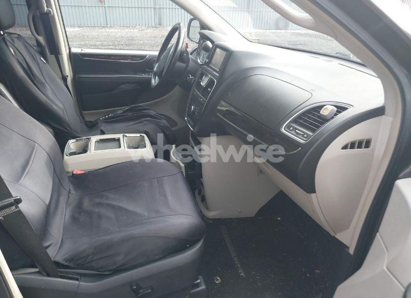 Photo 5 of 2012 Chrysler Town & COUNTRY TOURING (VIN 2C4RC1BG7CR233298)