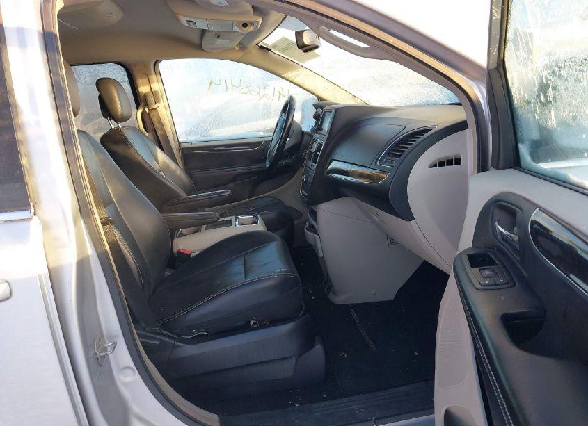 Photo 5 of 2012 Chrysler Town & COUNTRY TOURING (VIN 2C4RC1BG7CR301177)