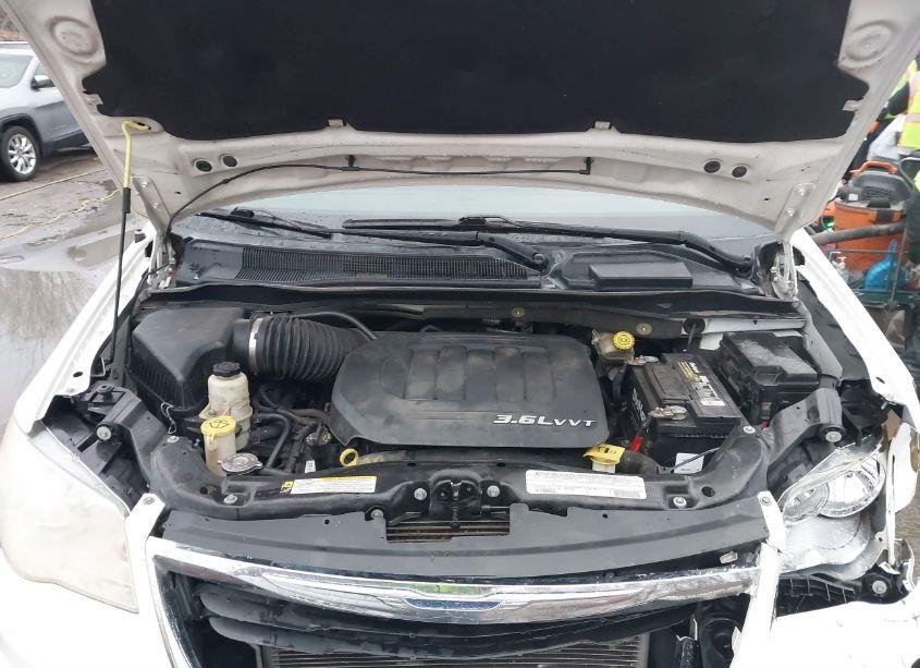 Photo 10 of 2012 Chrysler Town & COUNTRY TOURING (VIN 2C4RC1BG7CR308775)