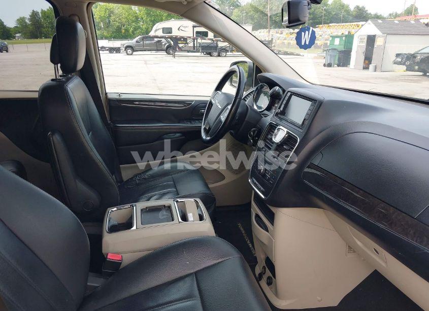 Photo 5 of 2012 Chrysler Town & COUNTRY TOURING (VIN 2C4RC1BG7CR308792)