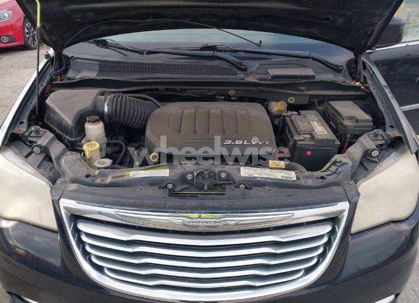 Photo 10 of 2012 Chrysler Town & COUNTRY TOURING (VIN 2C4RC1BG7CR308954)