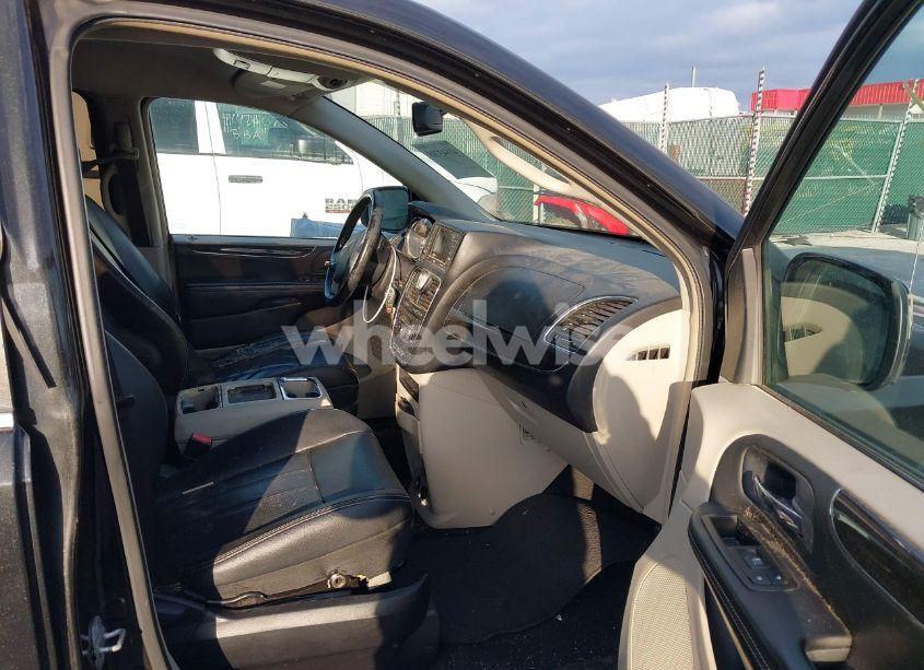 Photo 5 of 2012 Chrysler Town & COUNTRY TOURING (VIN 2C4RC1BG7CR308954)