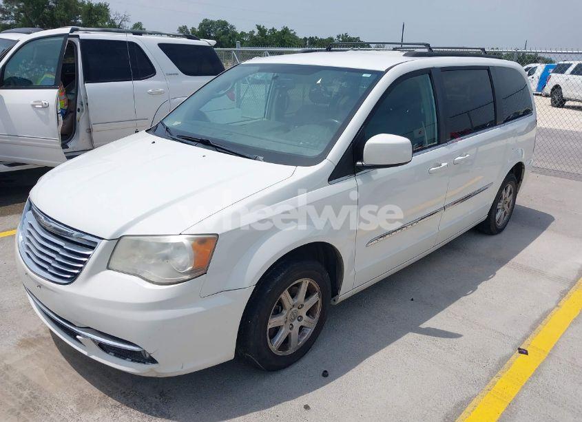 Photo 2 of 2012 Chrysler Town & COUNTRY TOURING (VIN 2C4RC1BG7CR308985)