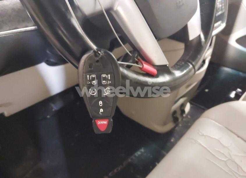 Photo 11 of 2013 Chrysler Town & COUNTRY TOURING (VIN 2C4RC1BG7DR577778)