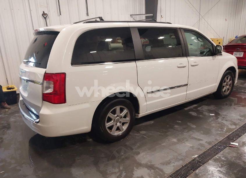 Photo 4 of 2013 Chrysler Town & COUNTRY TOURING (VIN 2C4RC1BG7DR577778)