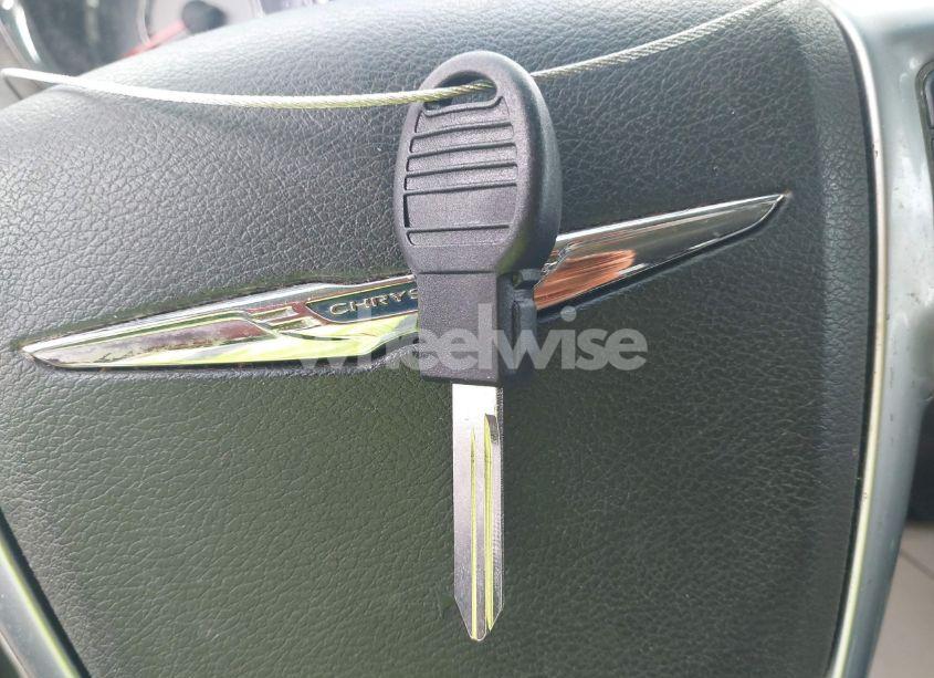 Photo 11 of 2013 Chrysler Town & COUNTRY TOURING (VIN 2C4RC1BG7DR637798)