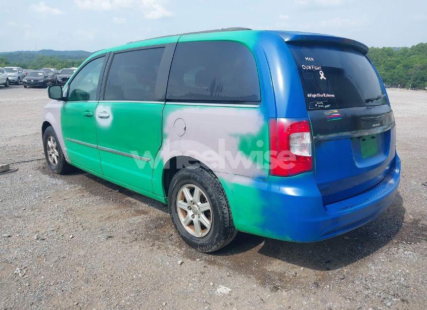 Photo 3 of 2013 Chrysler Town & COUNTRY TOURING (VIN 2C4RC1BG7DR637798)