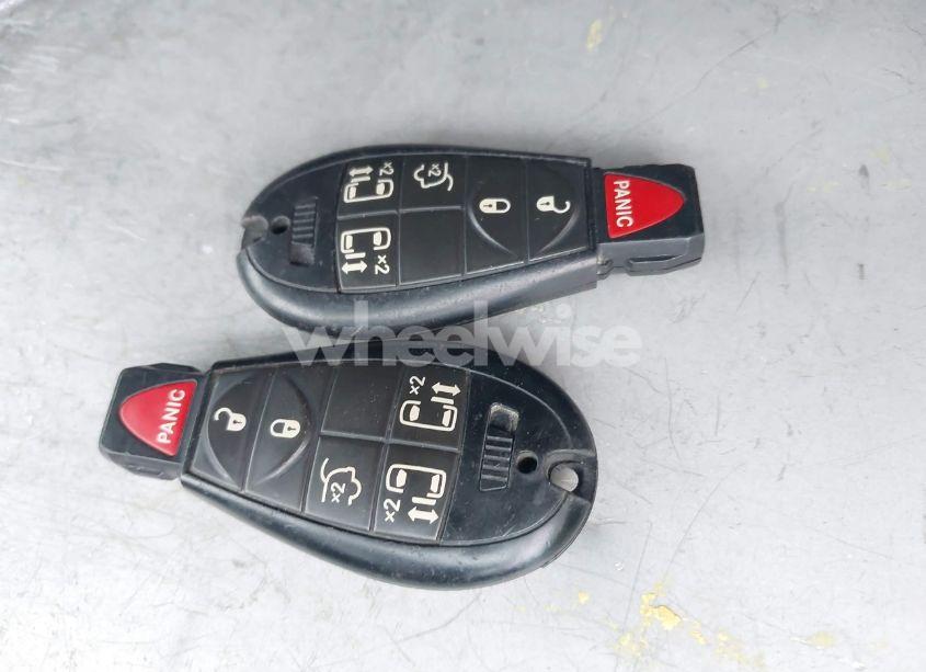 Photo 11 of 2013 Chrysler Town & COUNTRY TOURING (VIN 2C4RC1BG7DR638059)