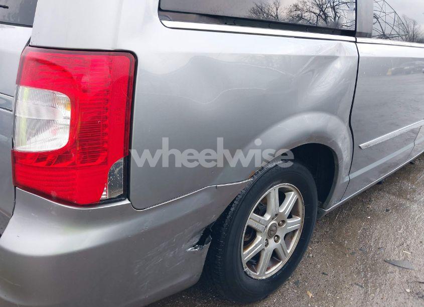 Photo 6 of 2013 Chrysler Town & COUNTRY TOURING (VIN 2C4RC1BG7DR638059)