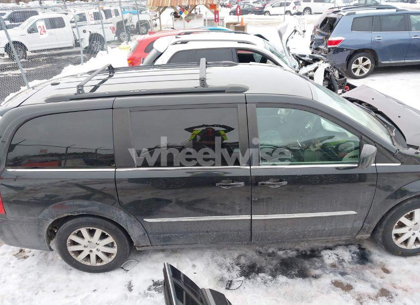 Photo 14 of 2013 Chrysler Town & COUNTRY TOURING (VIN 2C4RC1BG7DR669960)