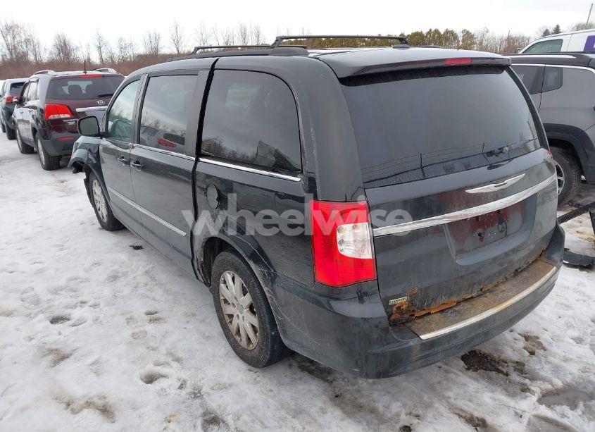 Photo 3 of 2013 Chrysler Town & COUNTRY TOURING (VIN 2C4RC1BG7DR669960)