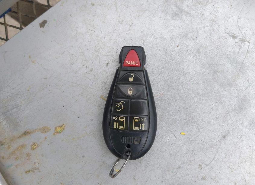 Photo 11 of 2013 Chrysler Town & COUNTRY TOURING (VIN 2C4RC1BG7DR734239)