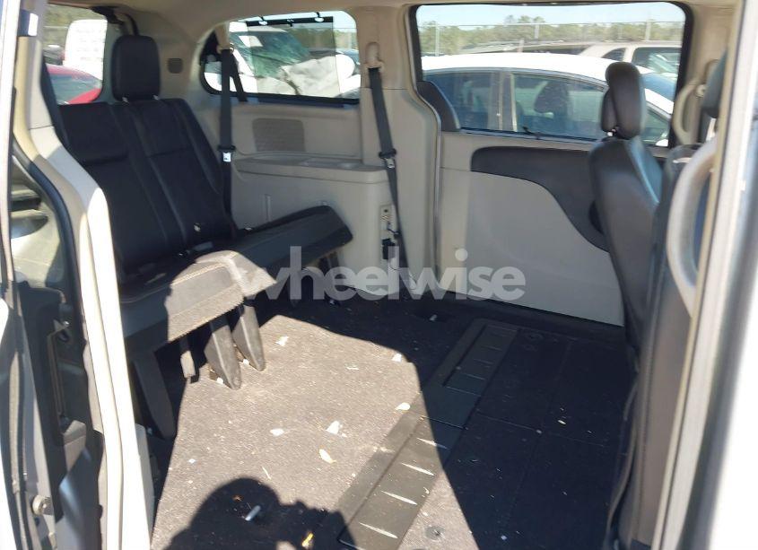 Photo 8 of 2013 Chrysler Town & COUNTRY TOURING (VIN 2C4RC1BG7DR797650)