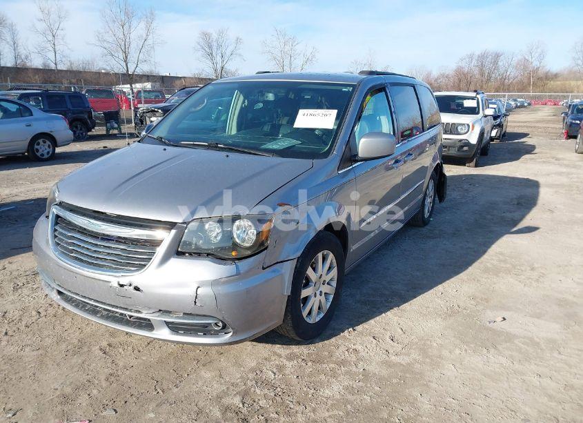 Photo 2 of 2014 Chrysler Town & COUNTRY TOURING (VIN 2C4RC1BG7ER125752)