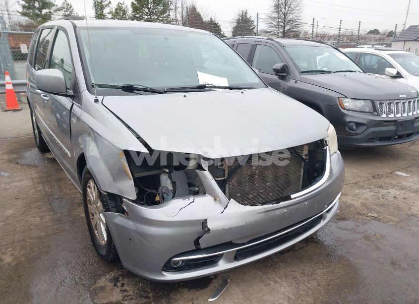 Photo 6 of 2014 Chrysler Town & COUNTRY TOURING (VIN 2C4RC1BG7ER139487)