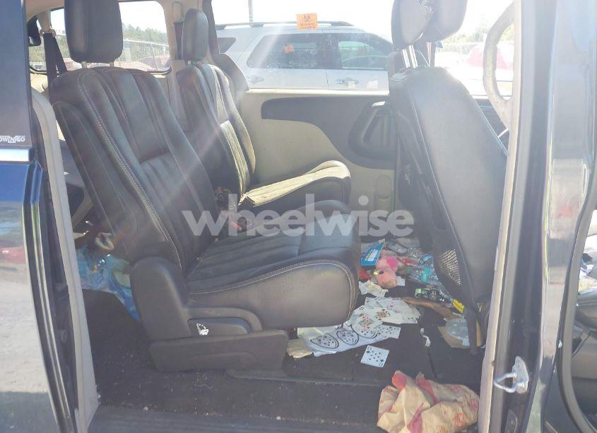 Photo 8 of 2014 Chrysler Town & COUNTRY TOURING (VIN 2C4RC1BG7ER159822)