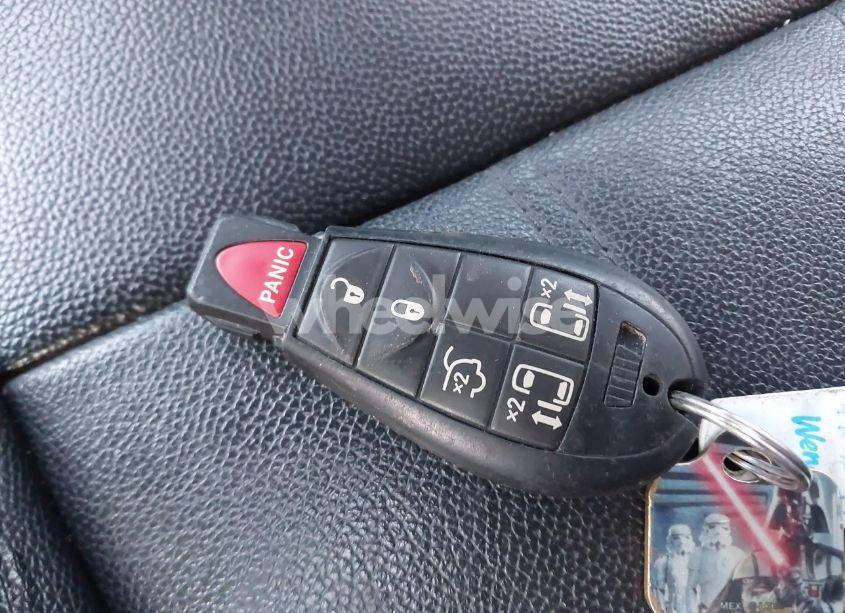 Photo 11 of 2014 Chrysler Town & COUNTRY TOURING (VIN 2C4RC1BG7ER168469)