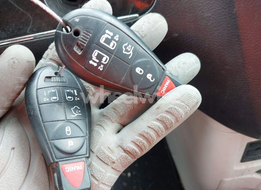 Photo 11 of 2014 Chrysler Town & COUNTRY TOURING (VIN 2C4RC1BG7ER208324)