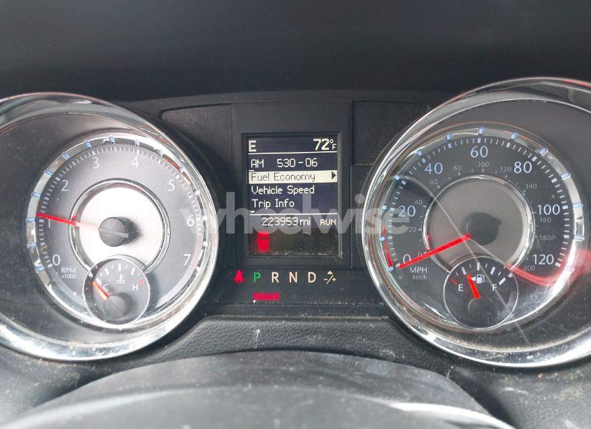 Photo 7 of 2014 Chrysler Town & COUNTRY TOURING (VIN 2C4RC1BG7ER208324)