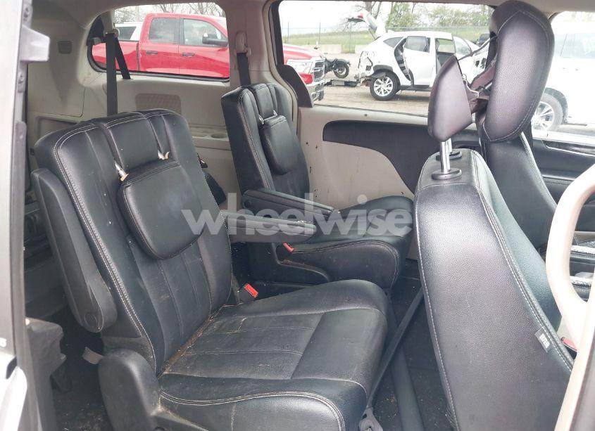 Photo 8 of 2014 Chrysler Town & COUNTRY TOURING (VIN 2C4RC1BG7ER208324)