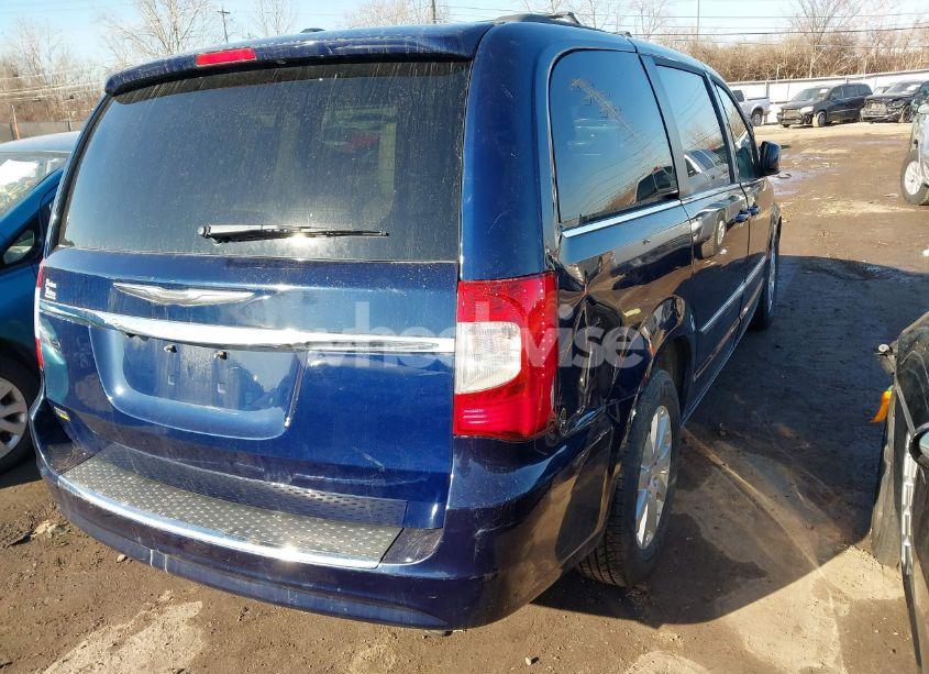 Photo 4 of 2014 Chrysler Town & COUNTRY TOURING (VIN 2C4RC1BG7ER255790)