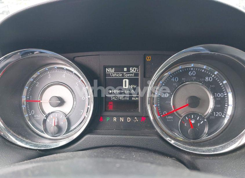 Photo 7 of 2014 Chrysler Town & COUNTRY TOURING (VIN 2C4RC1BG7ER256597)