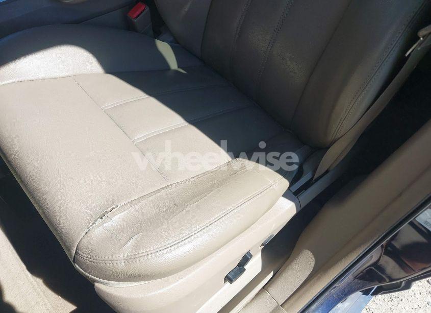 Photo 12 of 2014 Chrysler Town & COUNTRY TOURING (VIN 2C4RC1BG7ER270497)