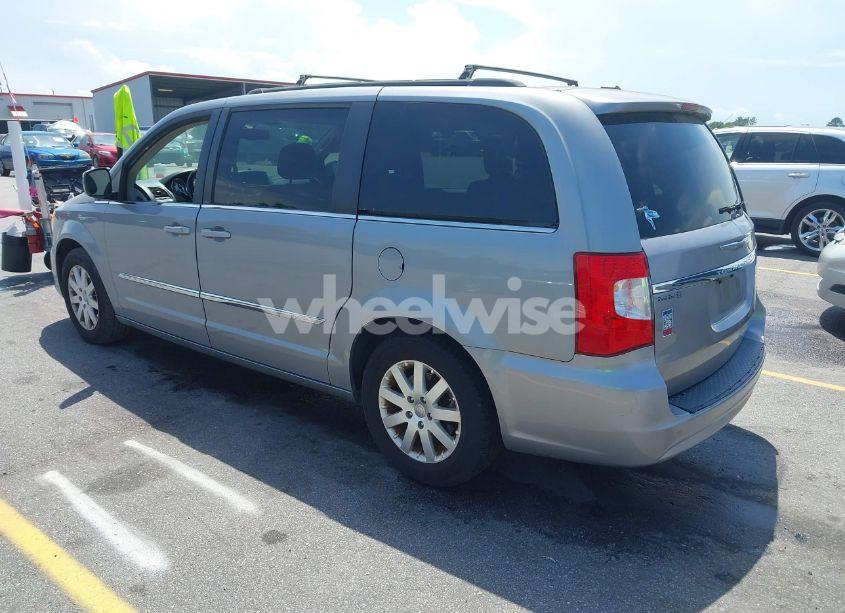 Photo 3 of 2014 Chrysler Town & COUNTRY TOURING (VIN 2C4RC1BG7ER271455)