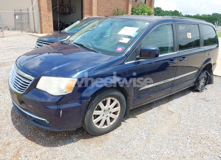 Photo 2 of 2014 Chrysler Town & COUNTRY TOURING (VIN 2C4RC1BG7ER303532)