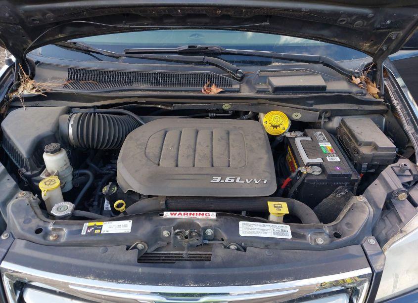 Photo 10 of 2014 Chrysler Town & COUNTRY TOURING (VIN 2C4RC1BG7ER326678)