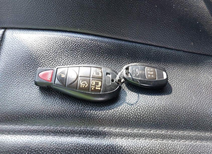 Photo 11 of 2014 Chrysler Town & COUNTRY TOURING (VIN 2C4RC1BG7ER326678)