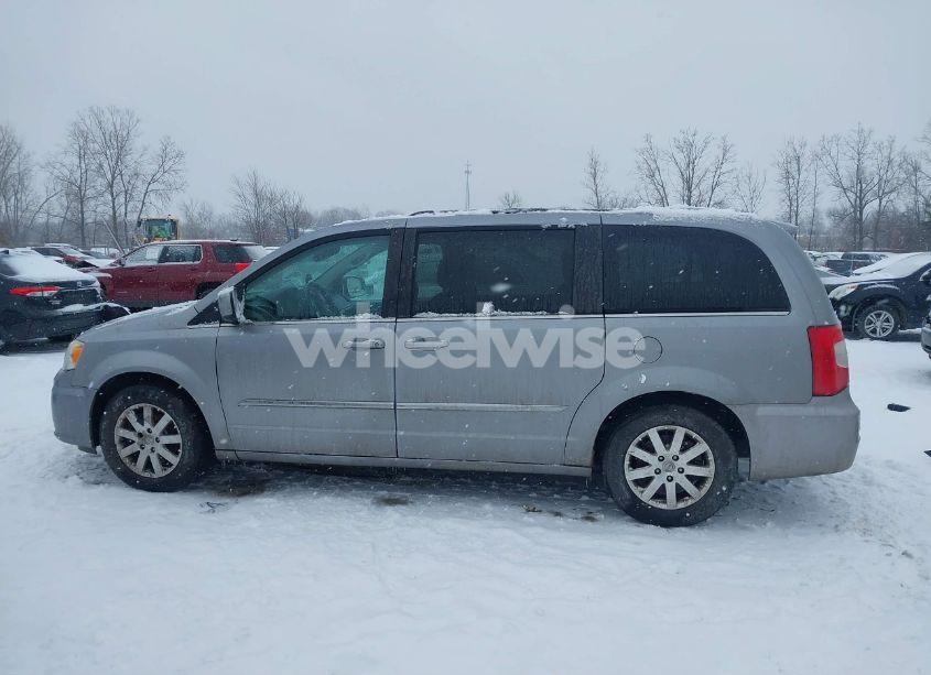 Photo 14 of 2014 Chrysler Town & COUNTRY TOURING (VIN 2C4RC1BG7ER326700)
