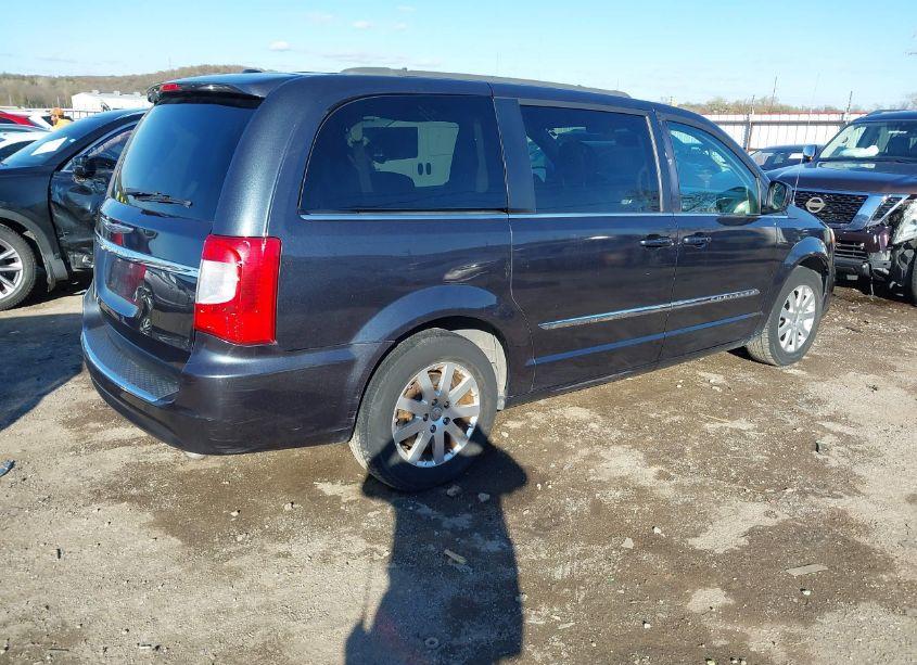 Photo 4 of 2014 Chrysler Town & COUNTRY TOURING (VIN 2C4RC1BG7ER381888)