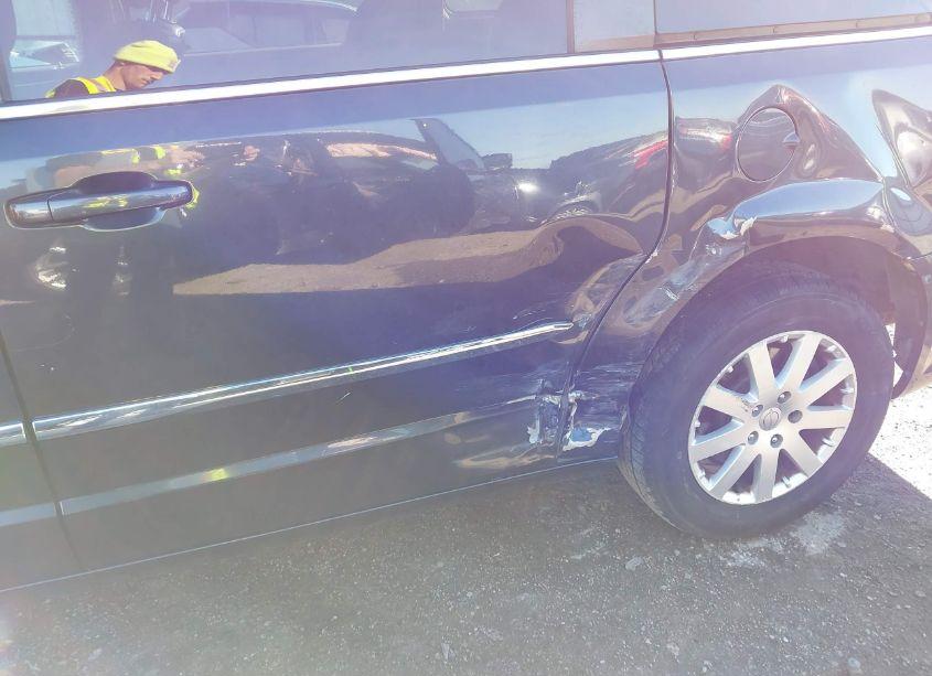 Photo 6 of 2014 Chrysler Town & COUNTRY TOURING (VIN 2C4RC1BG7ER381888)