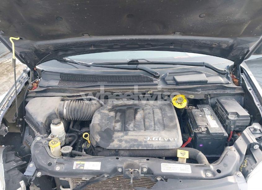 Photo 10 of 2014 Chrysler Town & COUNTRY TOURING (VIN 2C4RC1BG7ER403677)