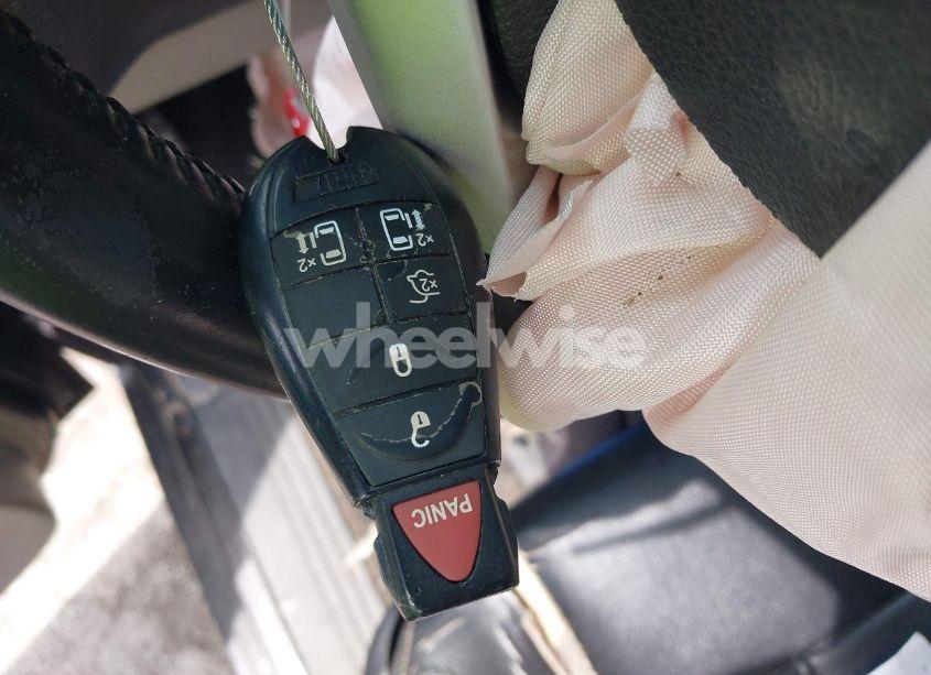 Photo 11 of 2014 Chrysler Town & COUNTRY TOURING (VIN 2C4RC1BG7ER437862)