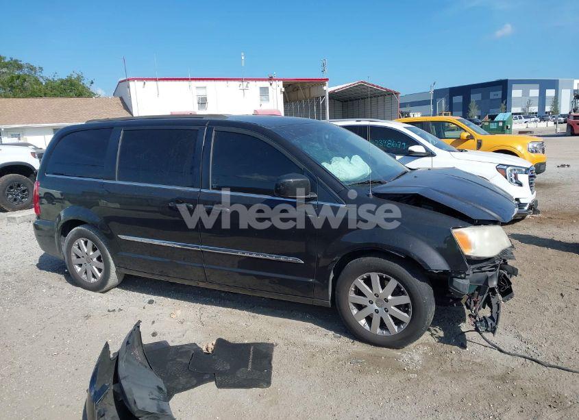 Photo 14 of 2014 Chrysler Town & COUNTRY TOURING (VIN 2C4RC1BG7ER437862)