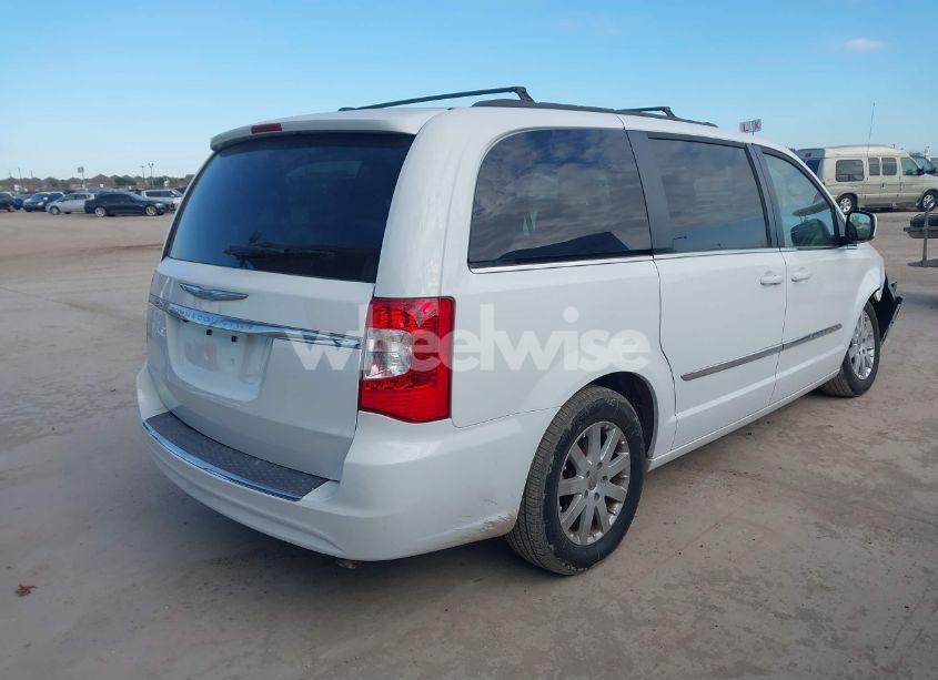 Photo 4 of 2014 Chrysler Town & COUNTRY TOURING (VIN 2C4RC1BG7ER440339)