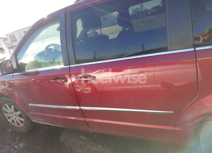 Photo 14 of 2014 Chrysler Town & COUNTRY TOURING (VIN 2C4RC1BG7ER444410)