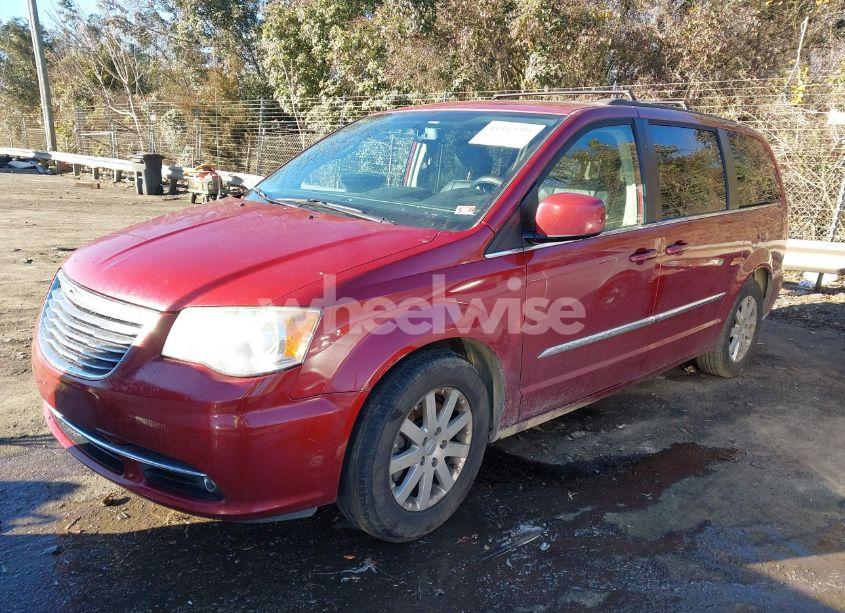 Photo 2 of 2014 Chrysler Town & COUNTRY TOURING (VIN 2C4RC1BG7ER444410)