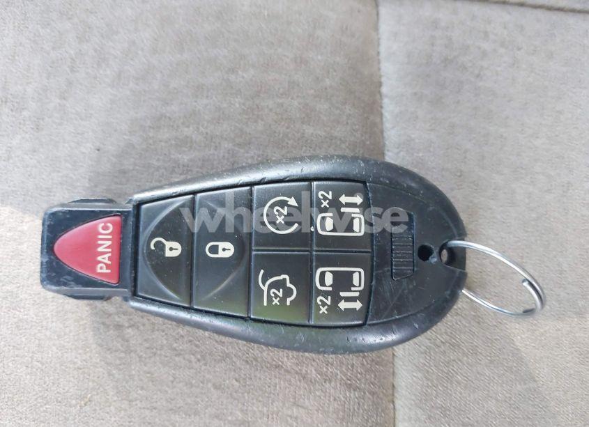 Photo 11 of 2015 Chrysler Town & COUNTRY TOURING (VIN 2C4RC1BG7FR583213)