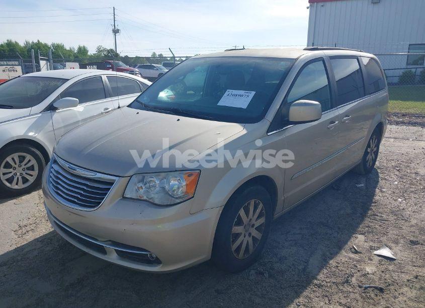 Photo 2 of 2015 Chrysler Town & COUNTRY TOURING (VIN 2C4RC1BG7FR583213)