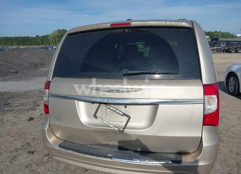 Photo 6 of 2015 Chrysler Town & COUNTRY TOURING (VIN 2C4RC1BG7FR583213)