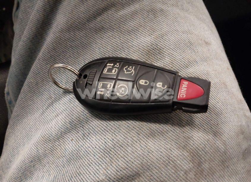 Photo 11 of 2015 Chrysler Town & COUNTRY TOURING (VIN 2C4RC1BG7FR610281)