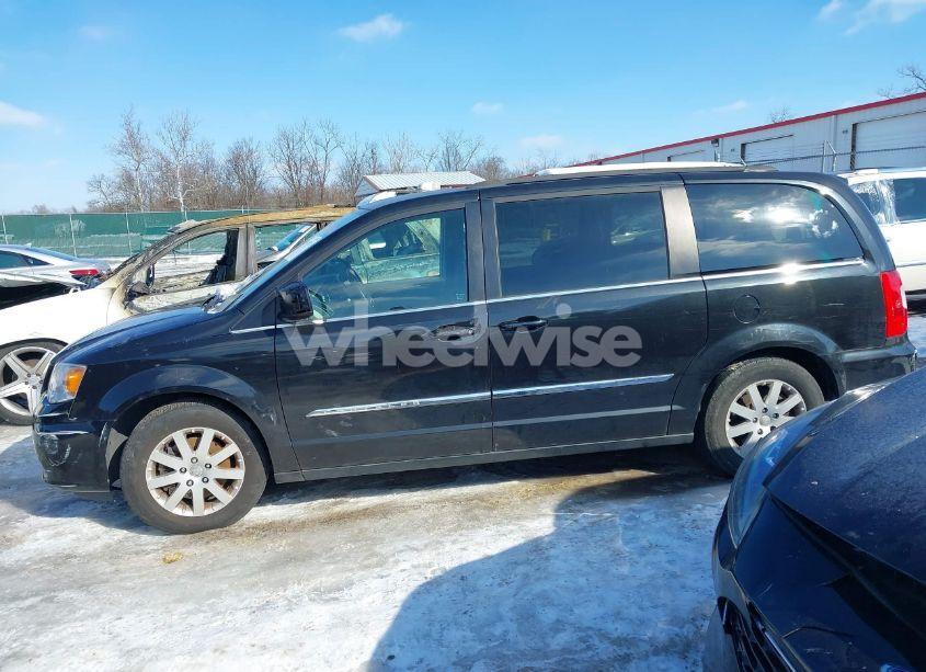 Photo 14 of 2015 Chrysler Town & COUNTRY TOURING (VIN 2C4RC1BG7FR611107)