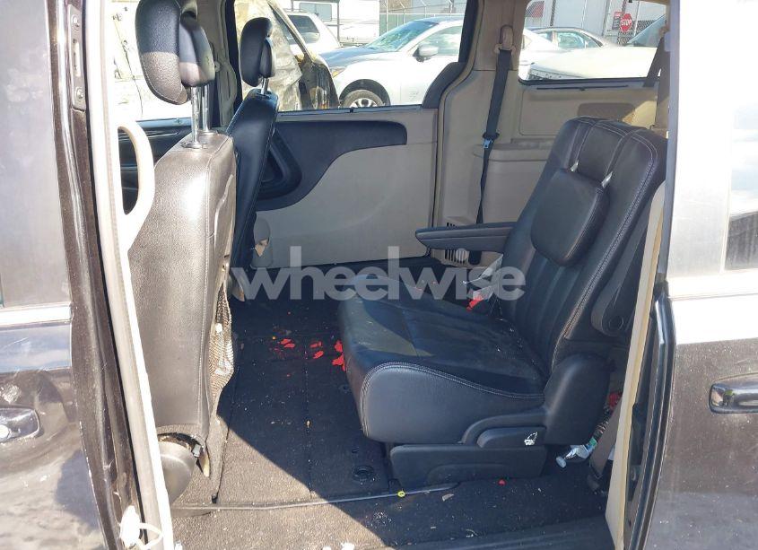 Photo 8 of 2015 Chrysler Town & COUNTRY TOURING (VIN 2C4RC1BG7FR611107)