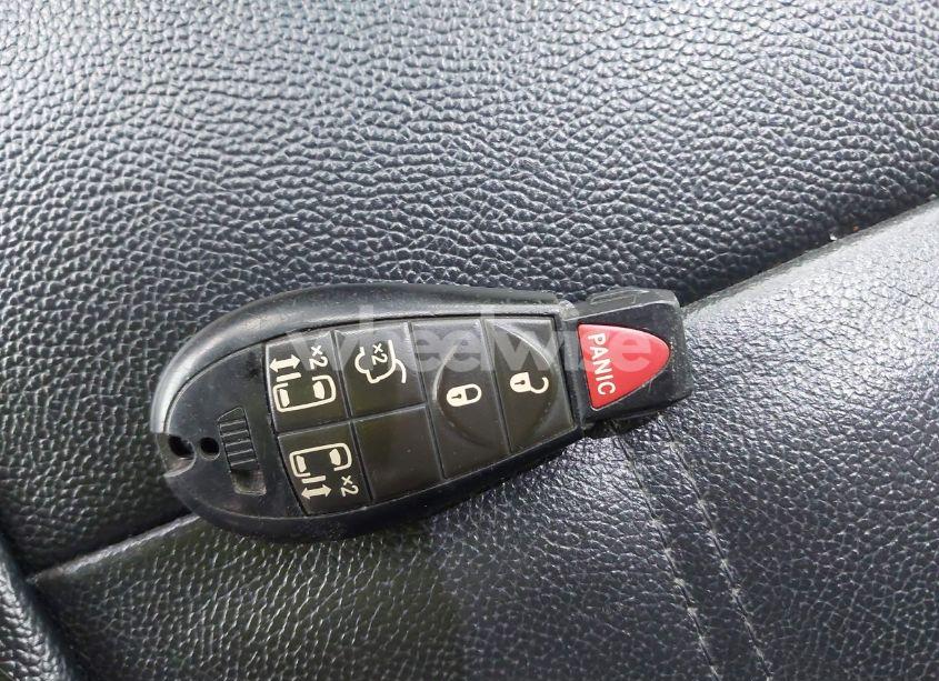 Photo 11 of 2015 Chrysler Town & COUNTRY TOURING (VIN 2C4RC1BG7FR637576)