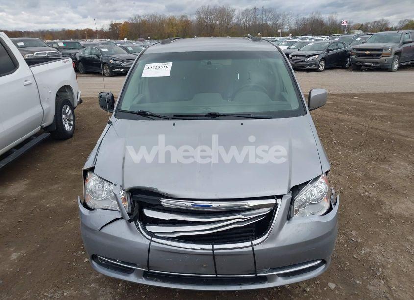 Photo 12 of 2015 Chrysler Town & COUNTRY TOURING (VIN 2C4RC1BG7FR637576)