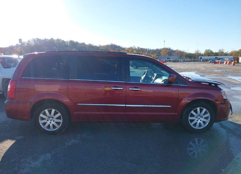 Photo 13 of 2015 Chrysler Town & COUNTRY TOURING (VIN 2C4RC1BG7FR676782)